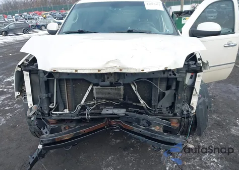 2010 GMC Yukon Denali из США, поврежденный, VIN 1GKUKEEF9AR168033